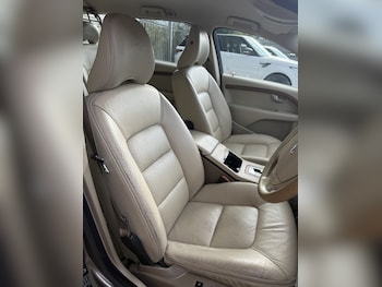 Used Volvo XC70 2008 for sale - 78558783: Photo