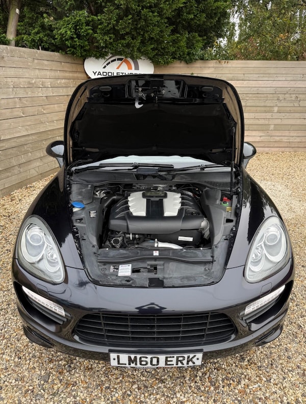 Used Porsche Cayenne 2010 for sale - 76313977: Photo 12