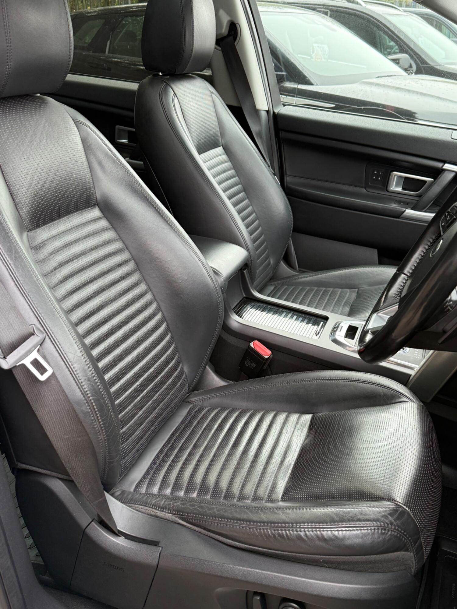 Used Land Rover Discovery Sport 2015 for sale - 75999970: Photo 4