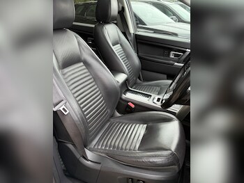 Used Land Rover Discovery Sport 2015 for sale - 75999970: Photo