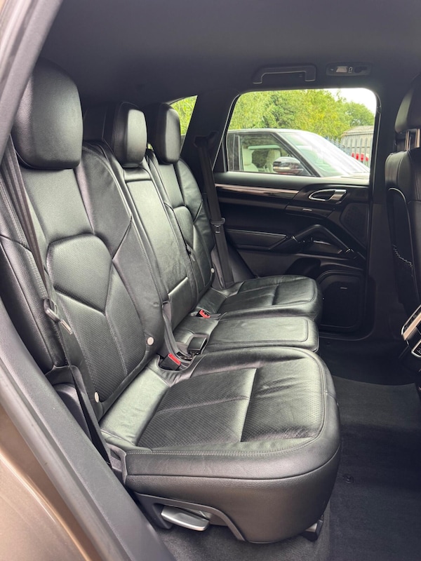 Used Porsche Cayenne 2013 for sale - 75664455: Photo 5
