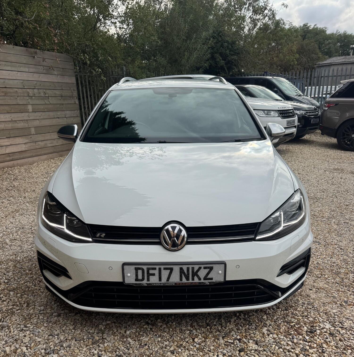 Used Volkswagen Golf 2017 for sale - 76793999: Photo 4