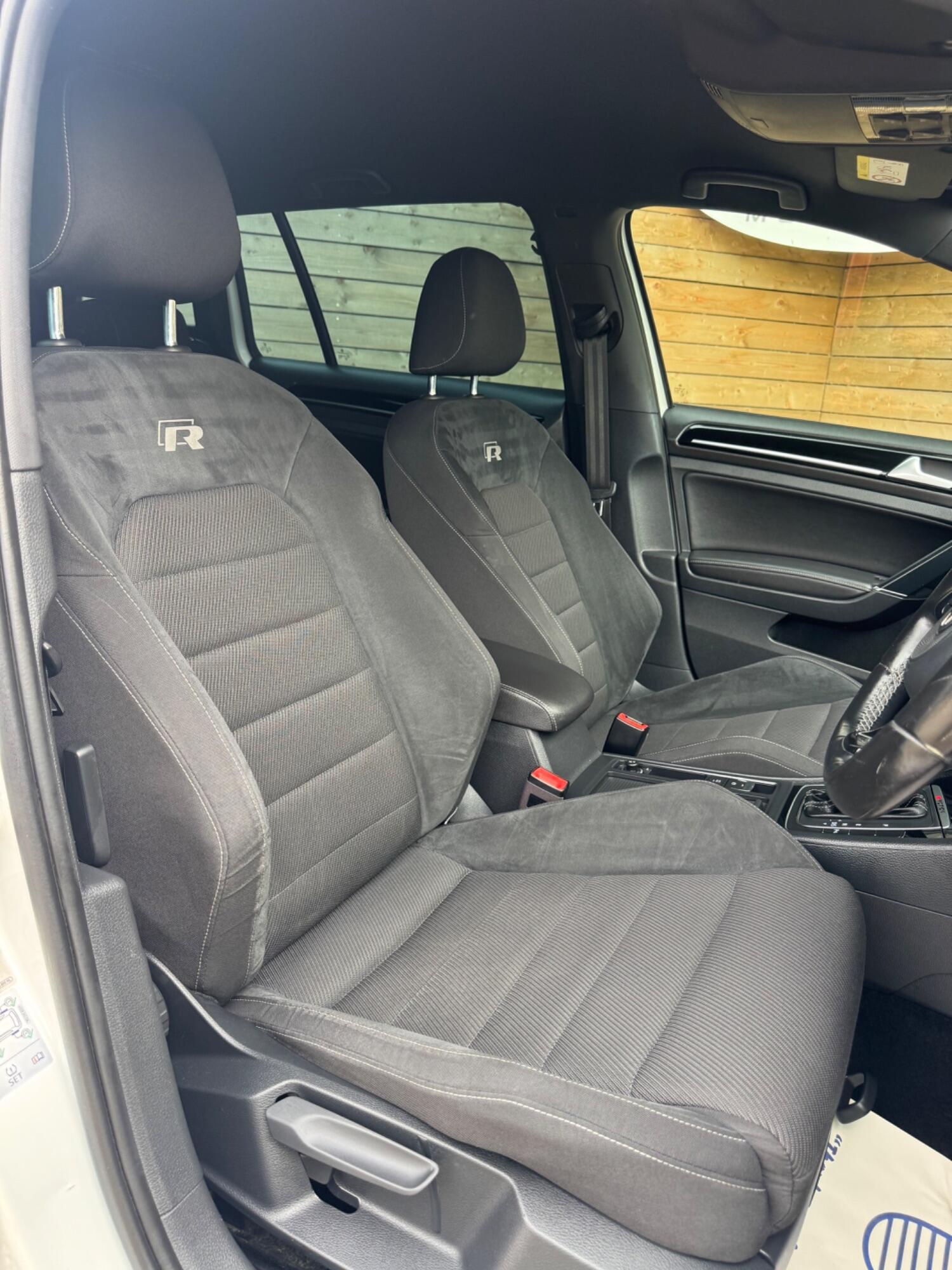 Used Volkswagen Golf 2017 for sale - 76793999: Photo 5