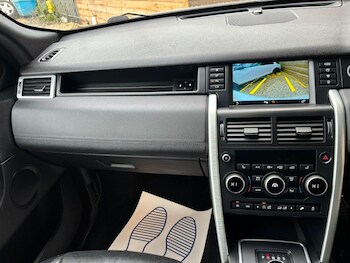 Used Land Rover Discovery Sport 2015 for sale - 76286998: Photo