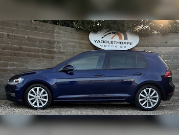 Used Volkswagen Golf 2019 for sale - 78389323: Photo
