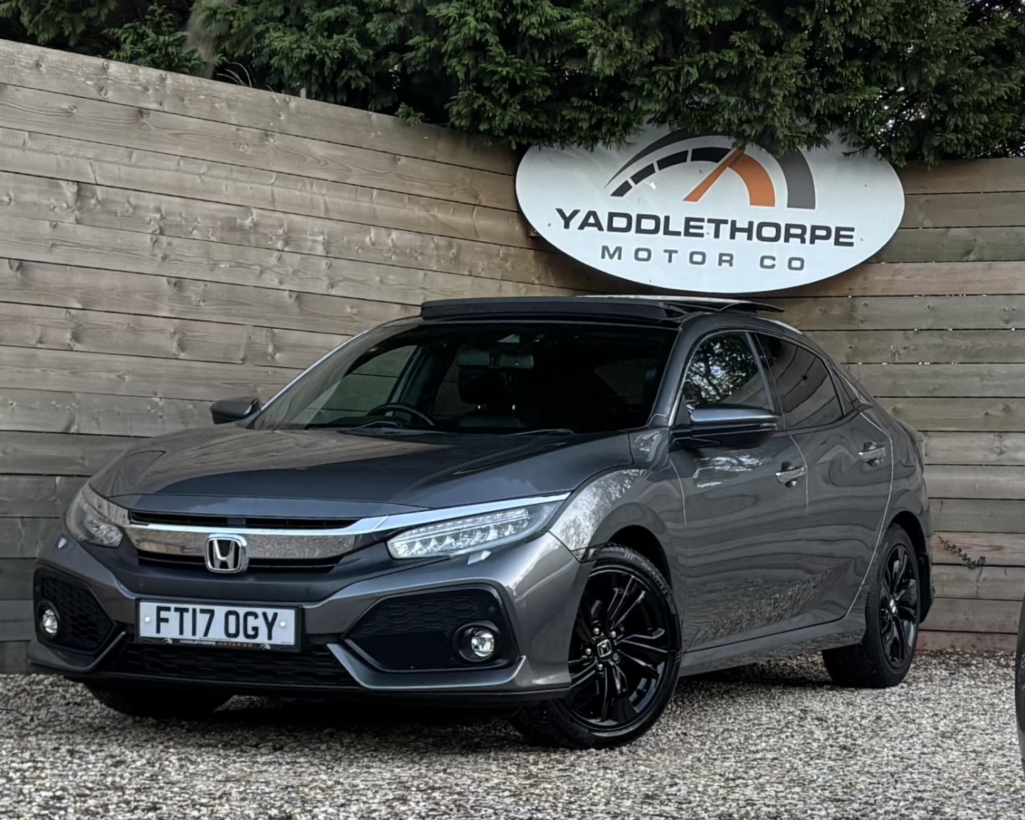 Used Honda Civic 2017 for sale - 76699296: Photo 1