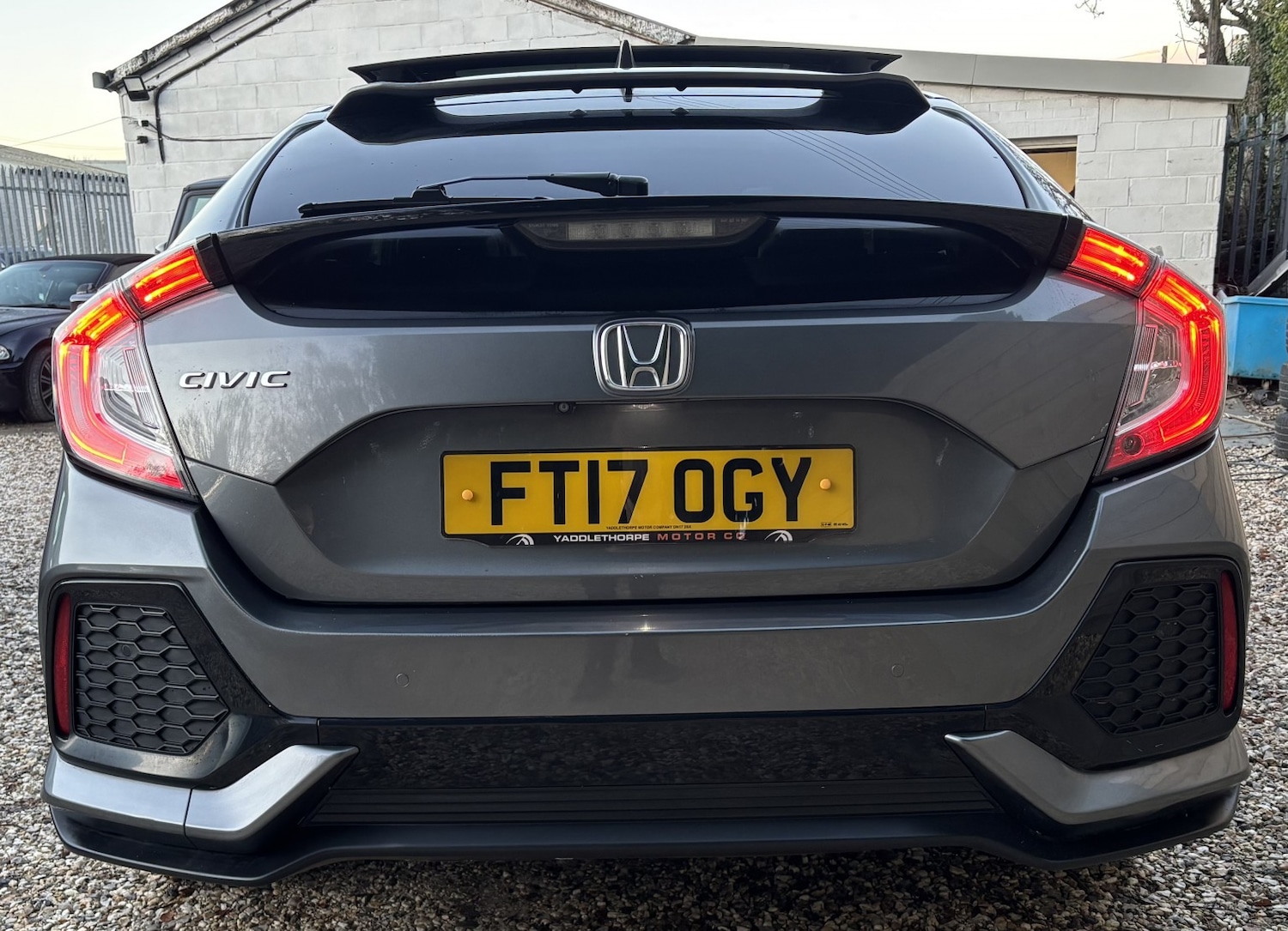 Used Honda Civic 2017 for sale - 76699296: Photo 5