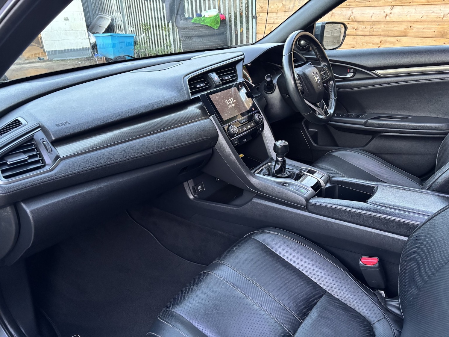 Used Honda Civic 2017 for sale - 76699296: Photo 9