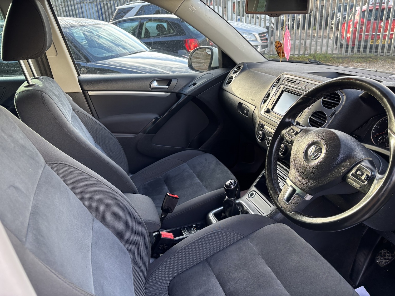 Used Volkswagen Tiguan 2015 for sale - 76941786: Photo 10