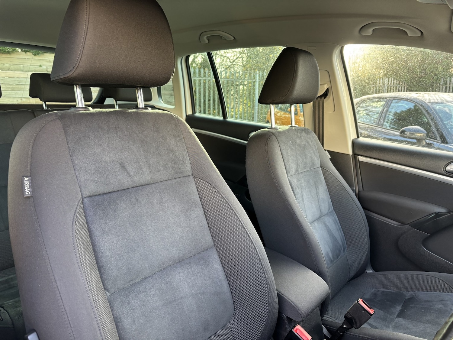 Used Volkswagen Tiguan 2015 for sale - 76941786: Photo 11