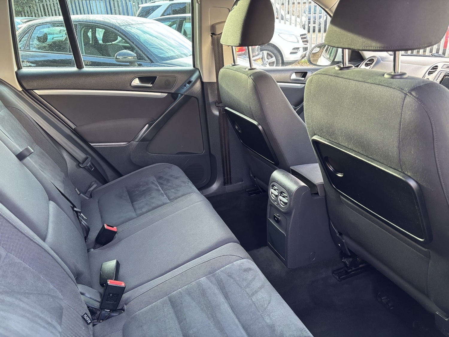 Used Volkswagen Tiguan 2015 for sale - 76941786: Photo 14