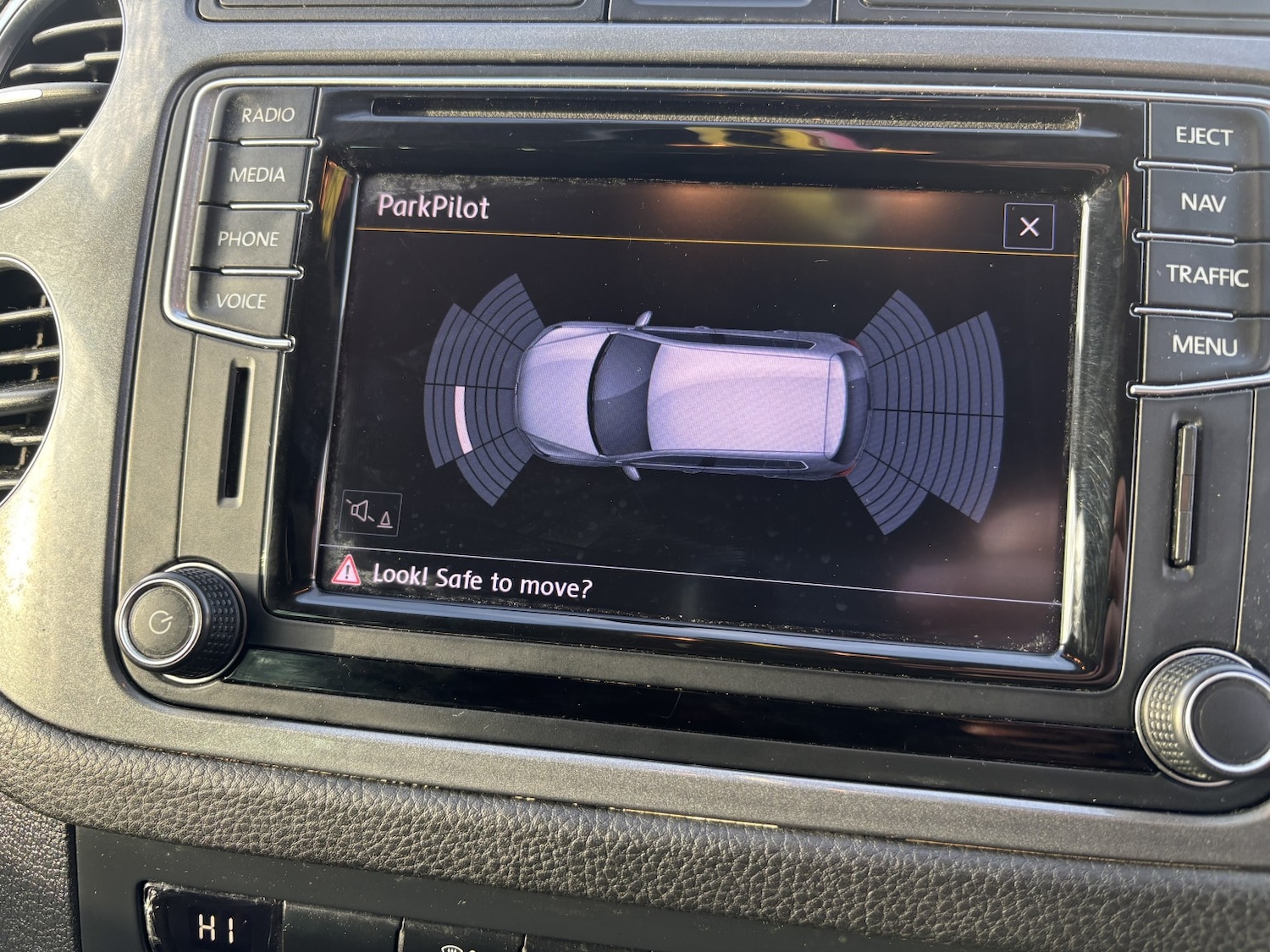 Used Volkswagen Tiguan 2015 for sale - 76941786: Photo 8