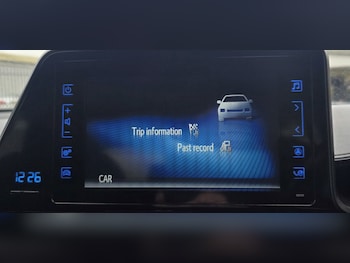 Used Toyota C-HR 2017 for sale - 78286116: Photo