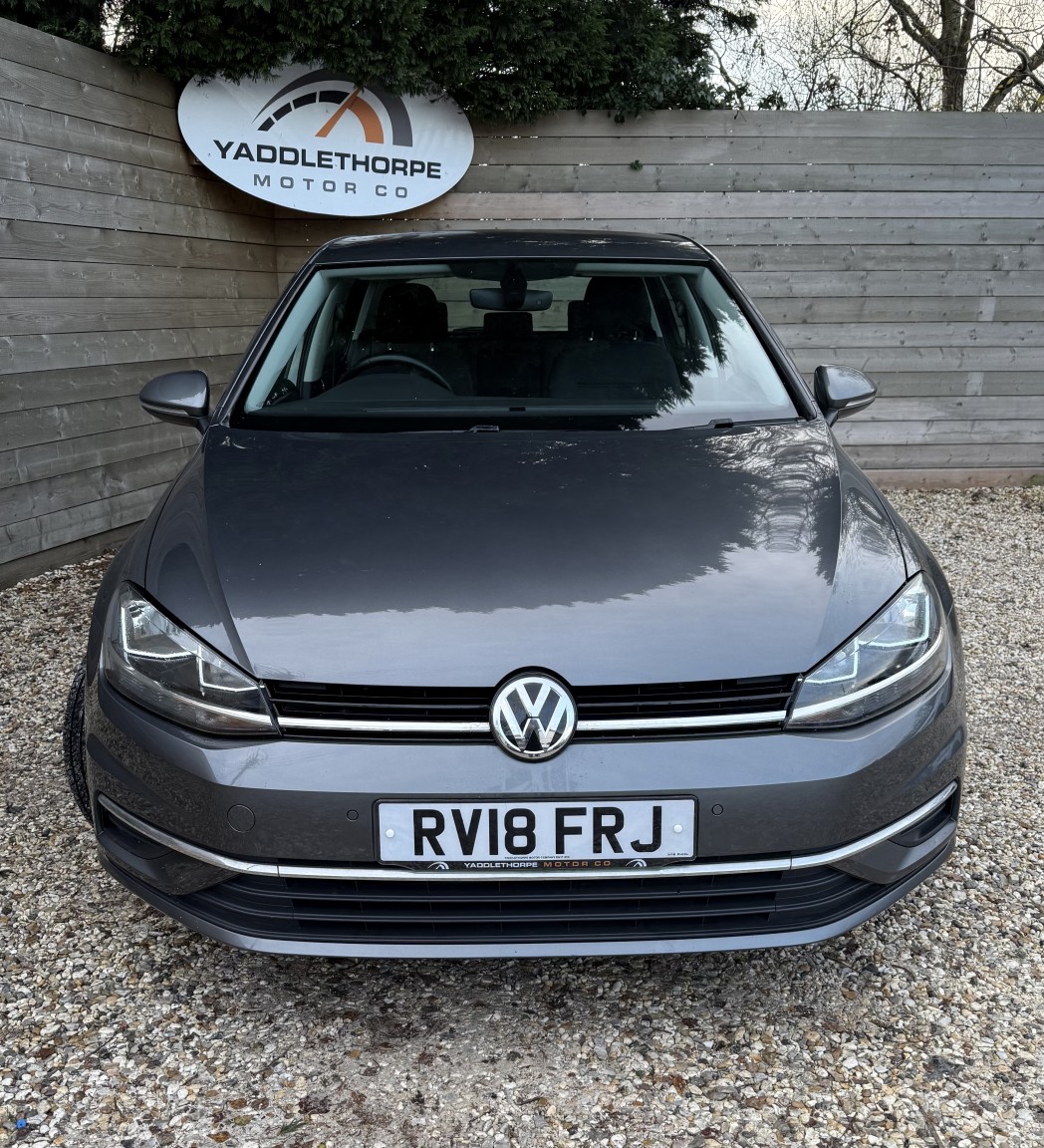 Used Volkswagen Golf 2018 for sale - 76941800: Photo 2