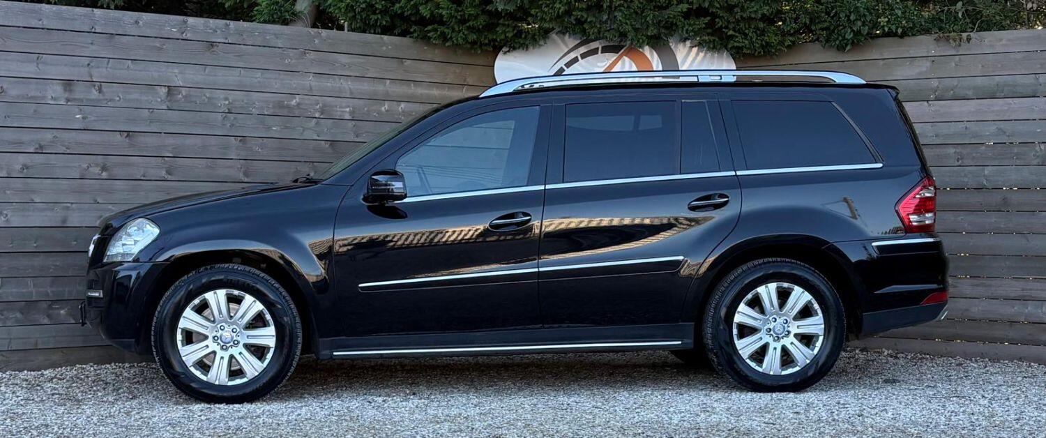Used Mercedes-Benz GL Class 2011 for sale - 76313911: Photo 3
