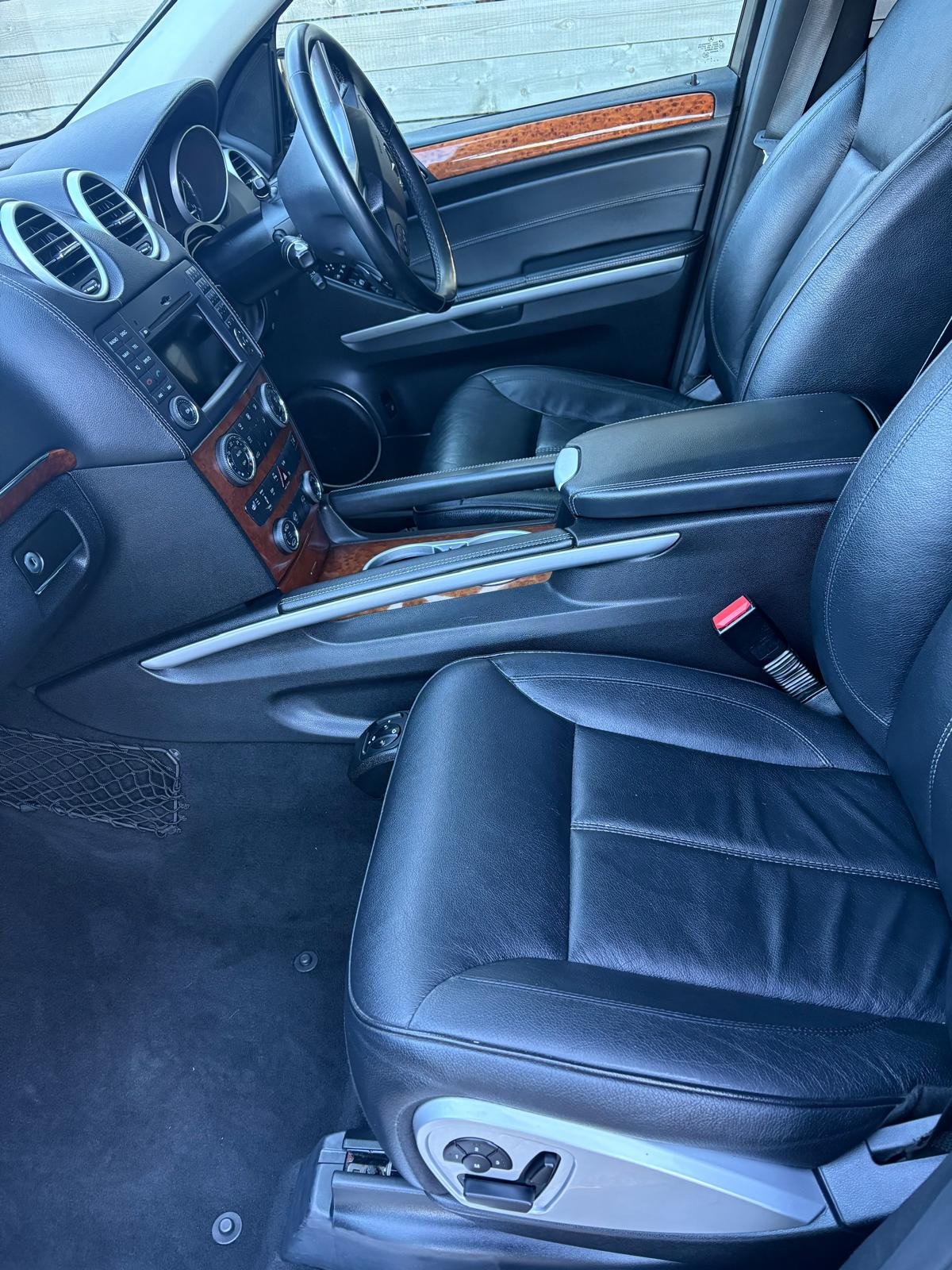 Used Mercedes-Benz GL Class 2011 for sale - 76313911: Photo 5