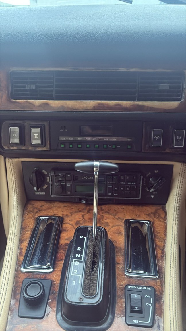 Used Jaguar XJS 1990 for sale - 76579929: Photo 9