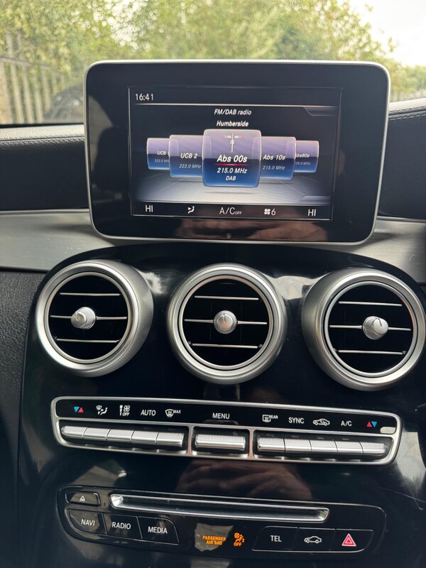 Used Mercedes-Benz C Class 2015 for sale - 75664425: Photo 9