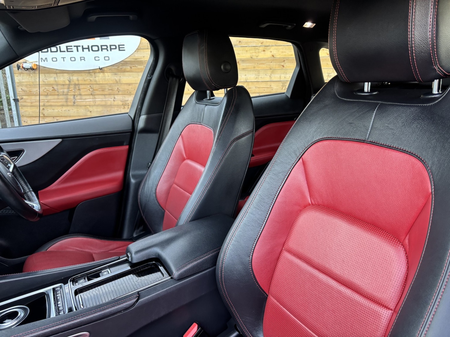 Used Jaguar F-Pace 2018 for sale - 76748267: Photo 11