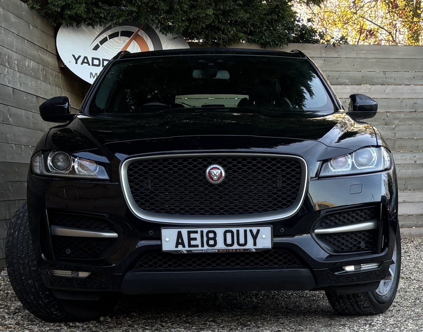 Used Jaguar F-Pace 2018 for sale - 76748267: Photo 2
