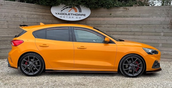 Used Ford Focus 2020 for sale - 76164595: Photo 2