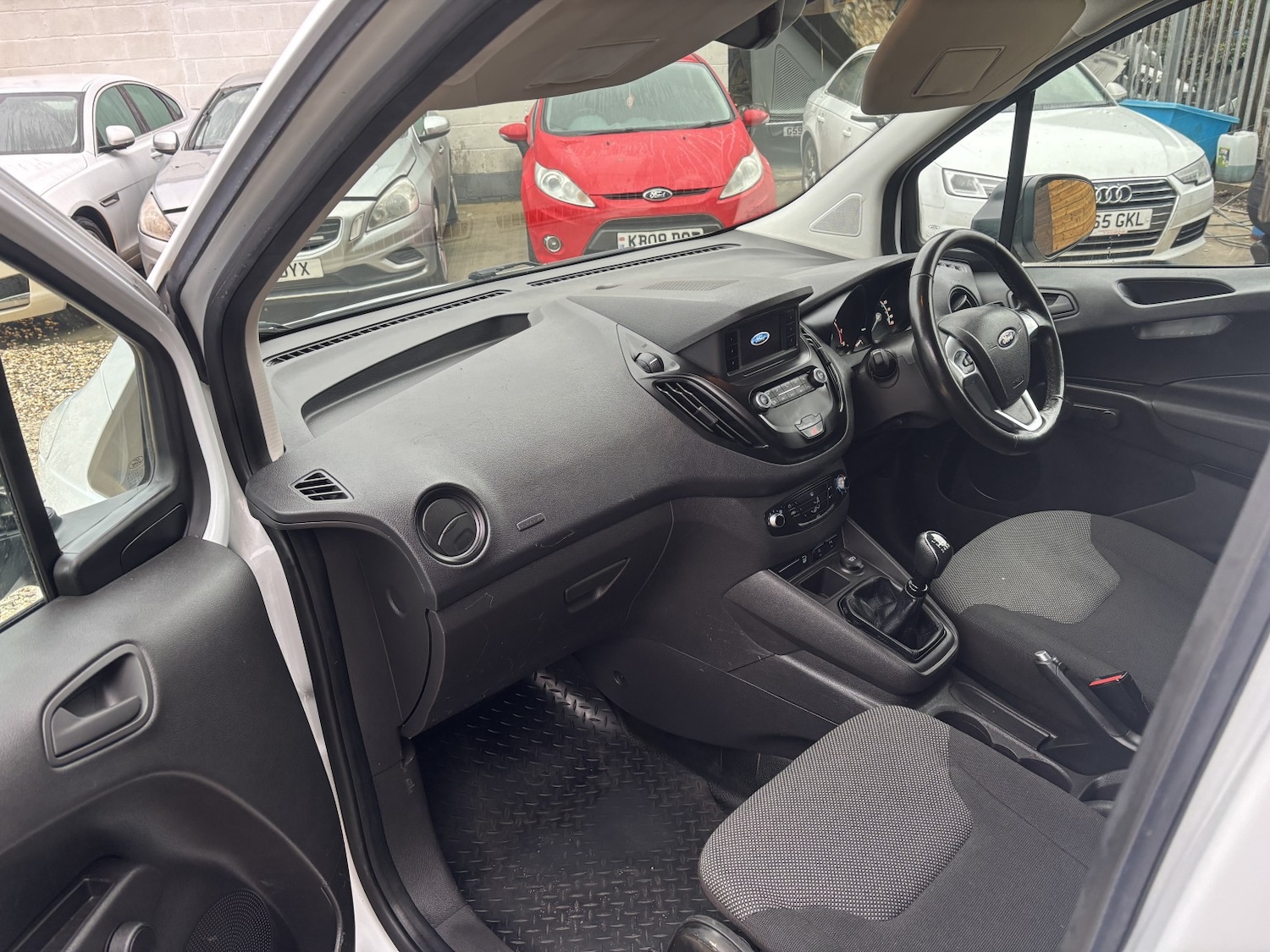 Used Ford Transit Courier 2020 for sale - 77277278: Photo 10