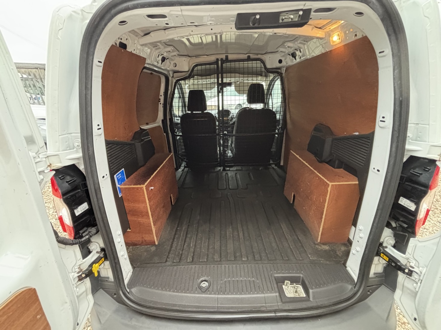 Used Ford Transit Courier 2020 for sale - 77277278: Photo 13