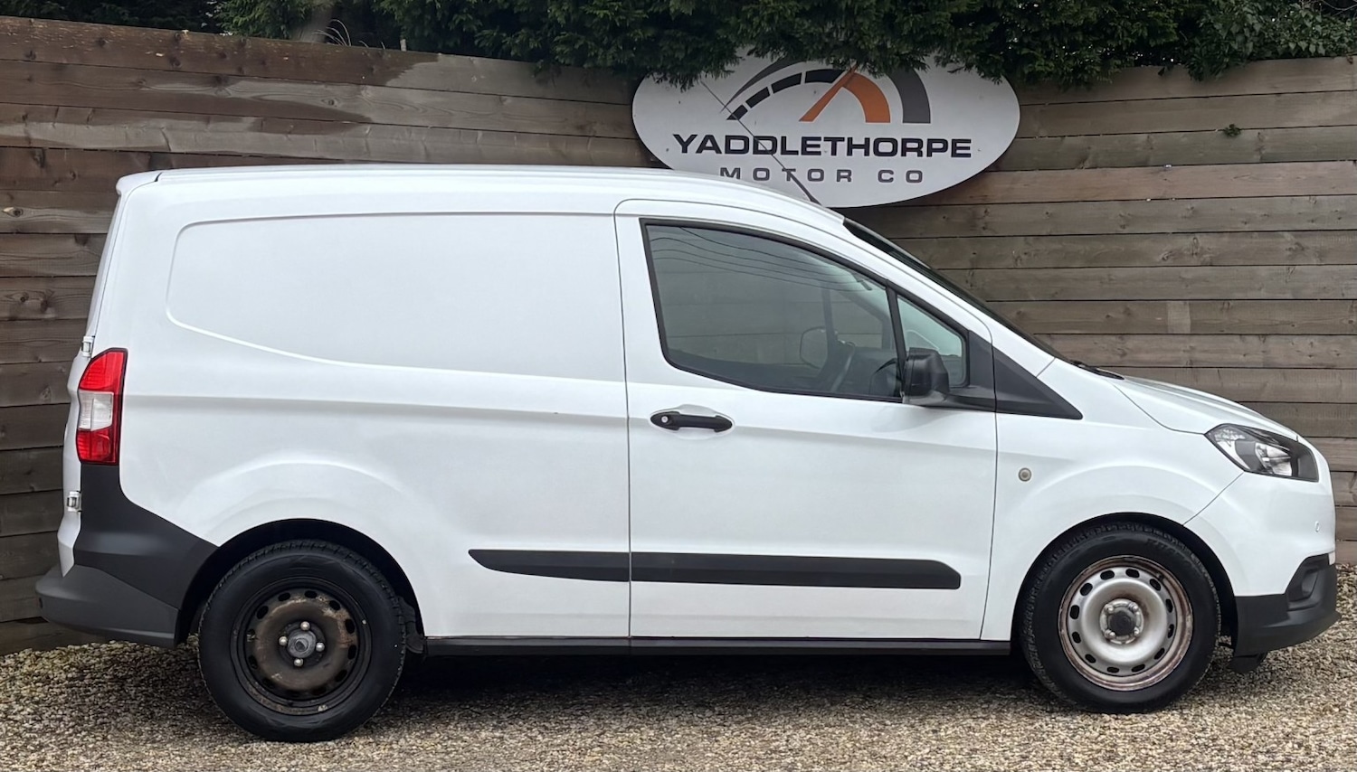 Used Ford Transit Courier 2020 for sale - 77277278: Photo 3