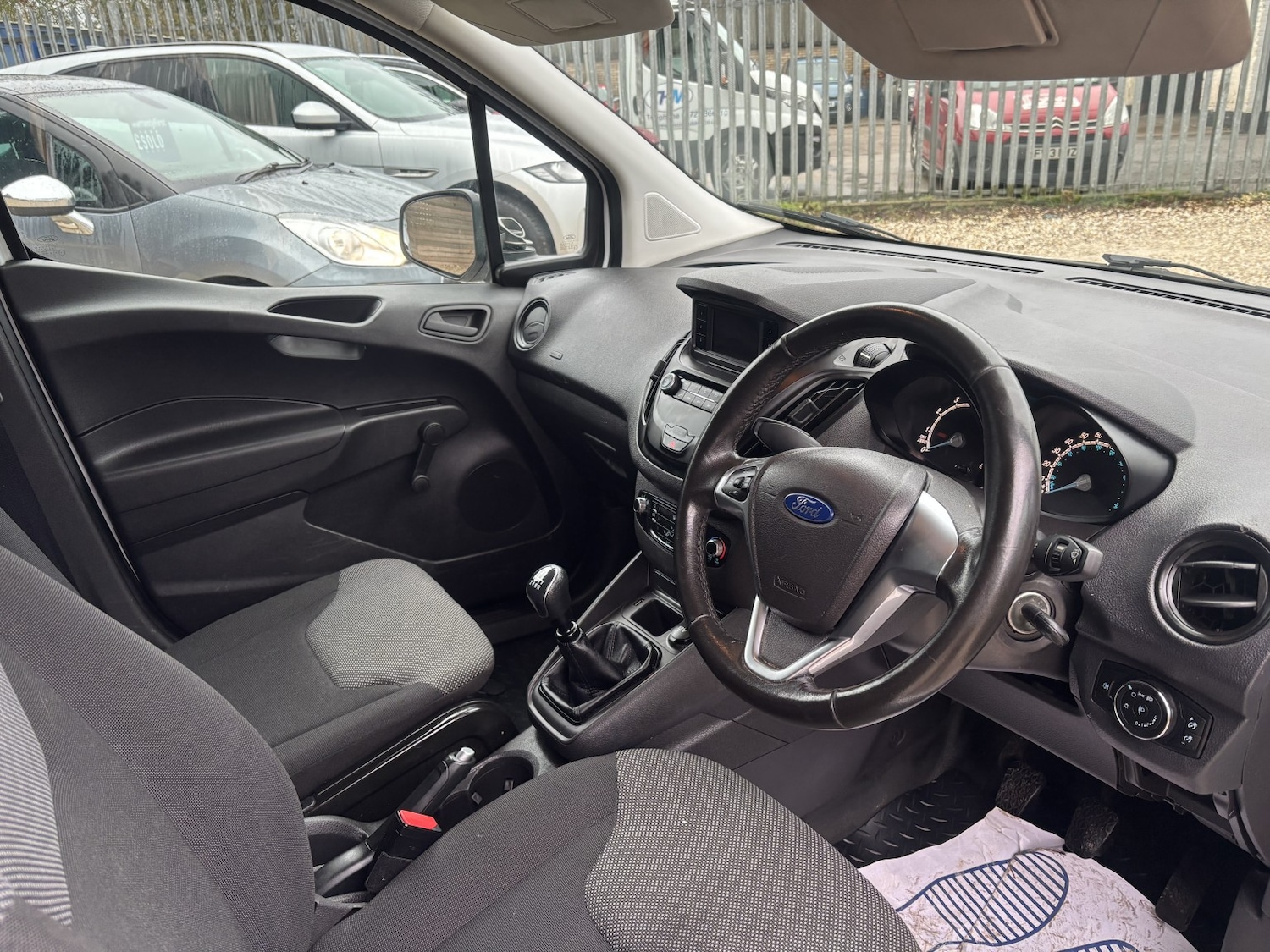 Used Ford Transit Courier 2020 for sale - 77277278: Photo 6