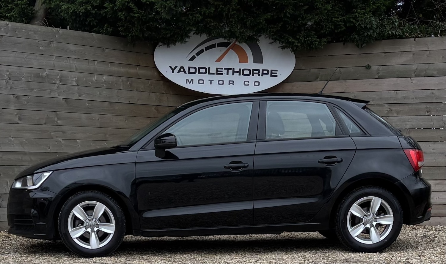 Used Audi A1 2017 for sale - 76821637: Photo 3