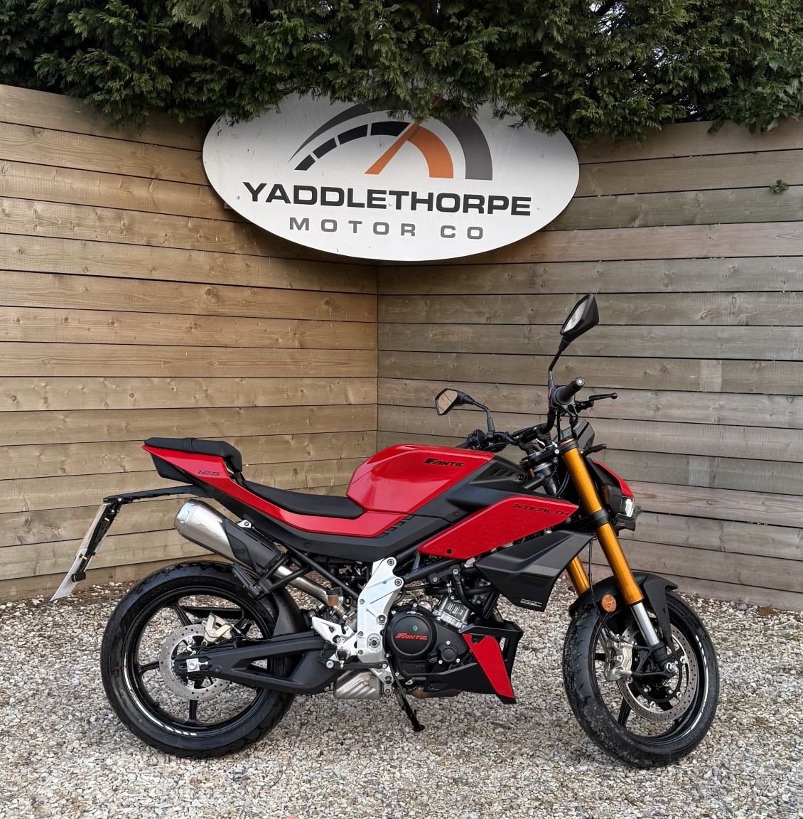FANTIC MOTOR STEALTH 125