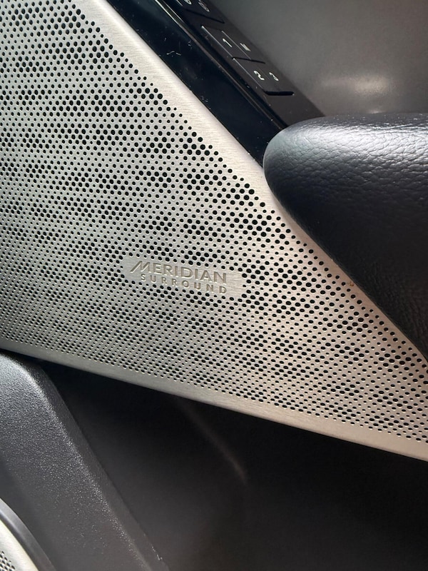 Used Land Rover Range Rover Velar 2018 for sale - 76293169: Photo 8