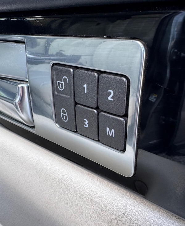 Used Land Rover Range Rover Sport 2013 for sale - 75664435: Photo 11