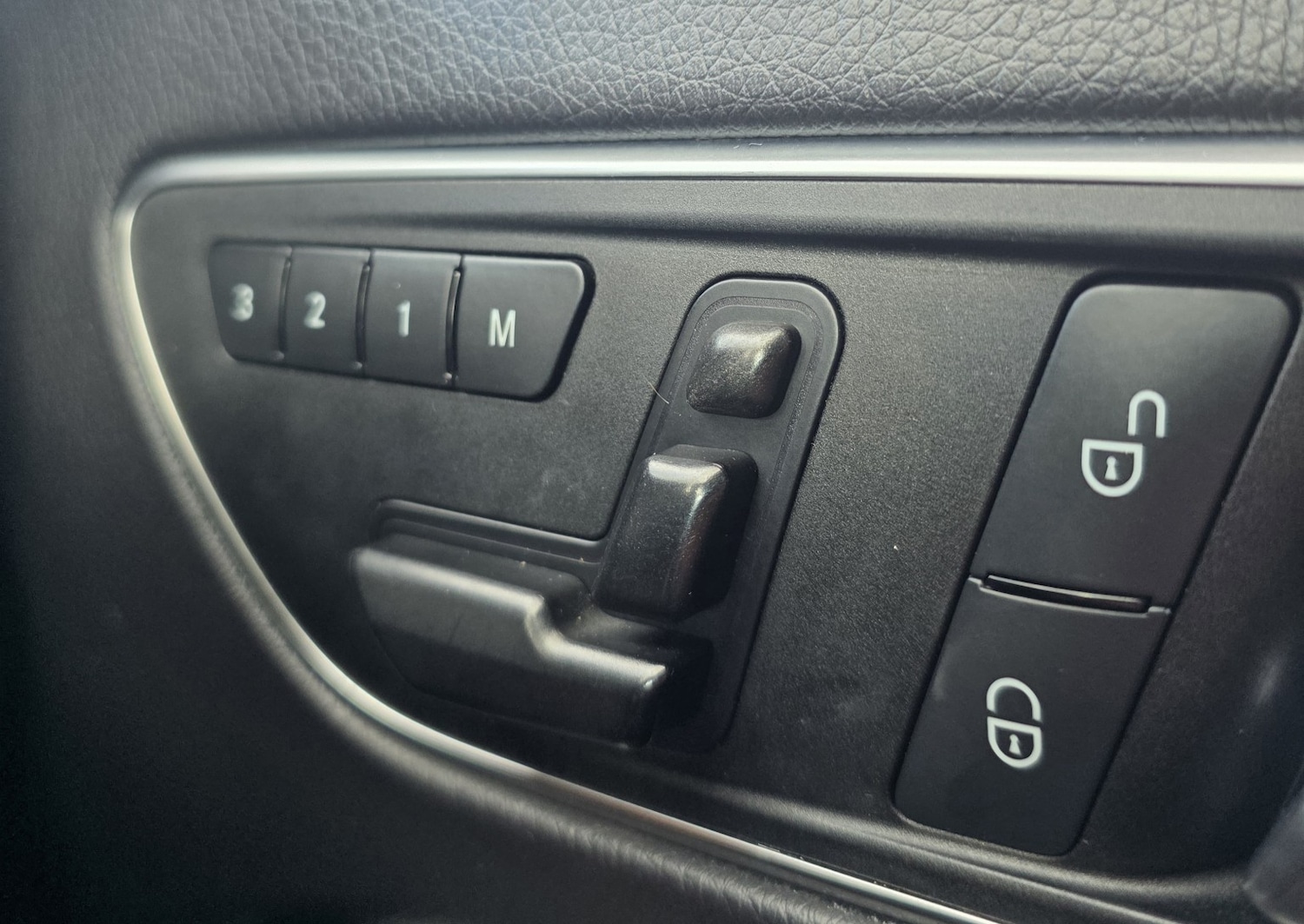 Used Mercedes-Benz CLA 2013 for sale - 78090692: Photo 8