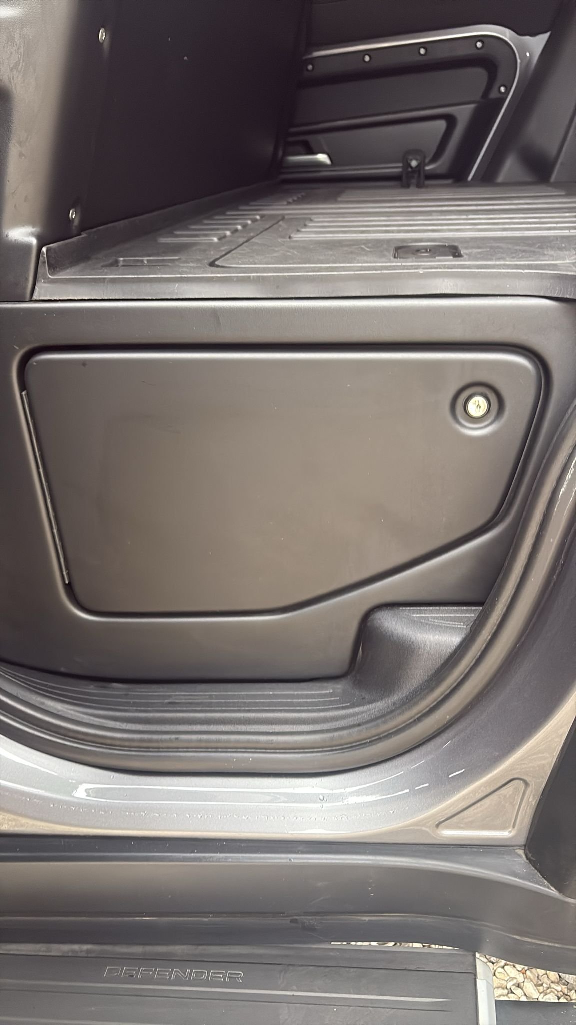 Used Land Rover Defender 2021 for sale - 76313983: Photo 8
