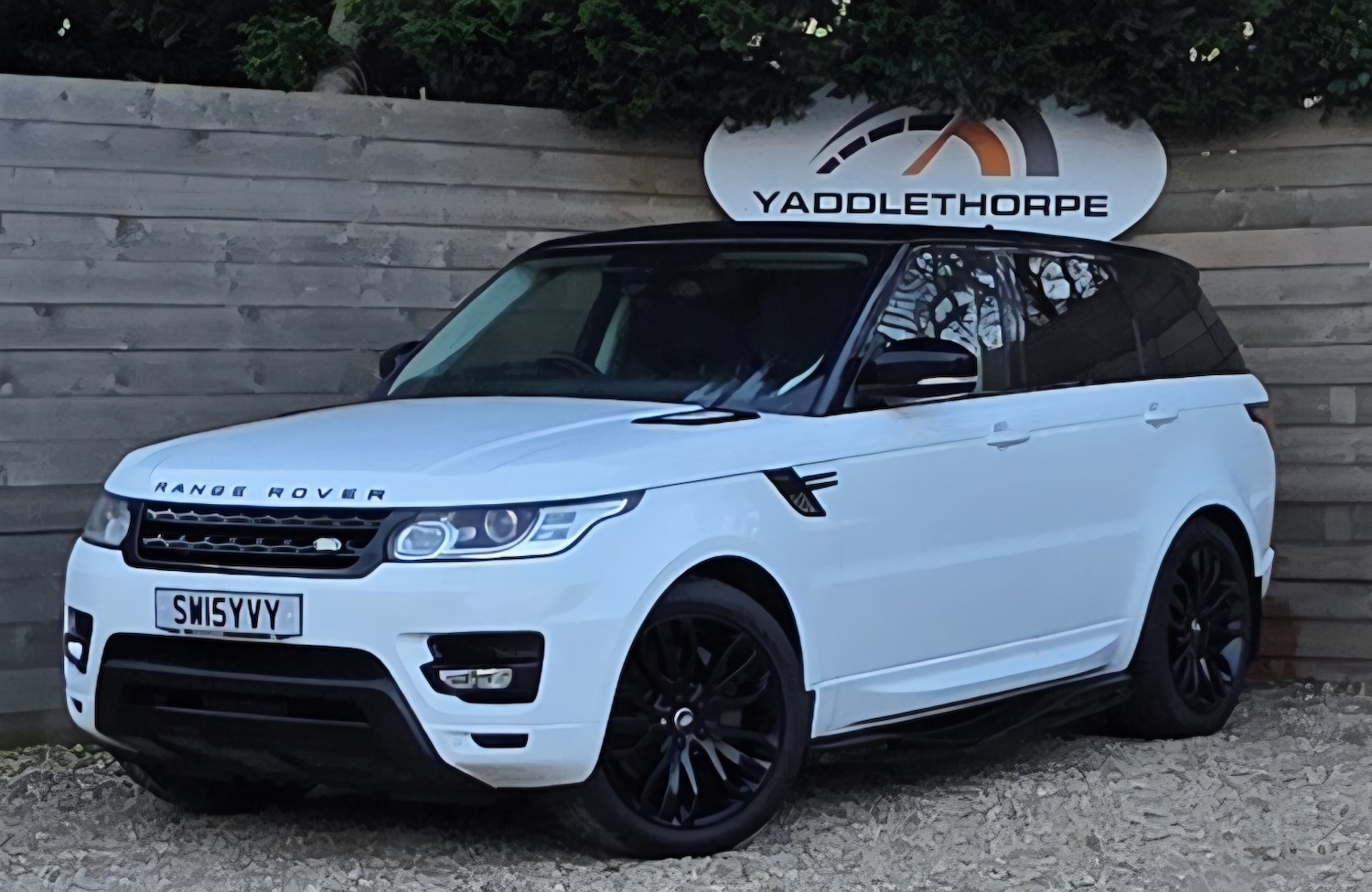 Used Land Rover Range Rover Sport 2015 for sale - 77668573: Photo 1