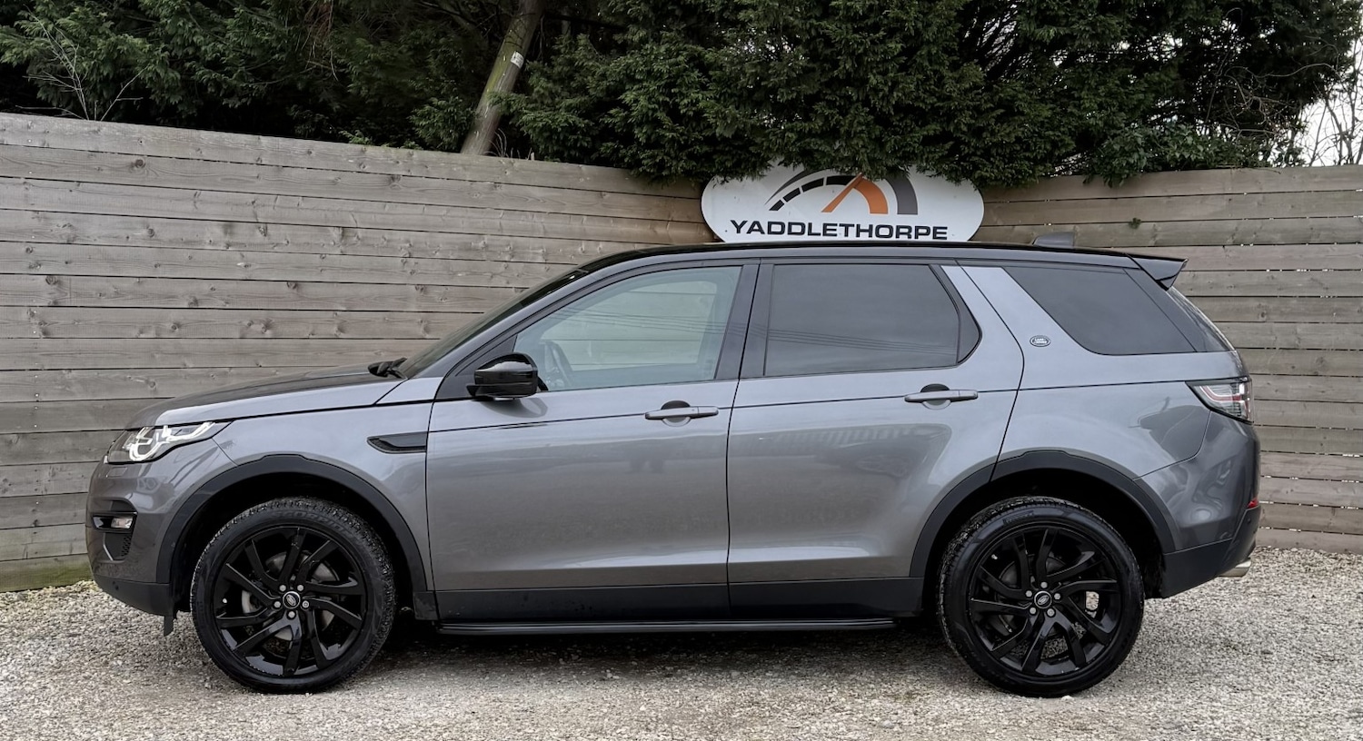 Used Land Rover Discovery Sport 2016 for sale - 77844897: Photo 3