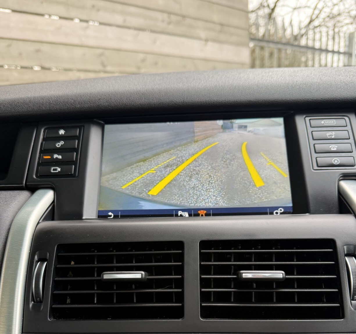 Used Land Rover Discovery Sport 2016 for sale - 77844897: Photo 8