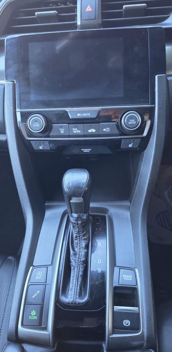 Used Honda Civic 2018 for sale - 77562548: Photo 5