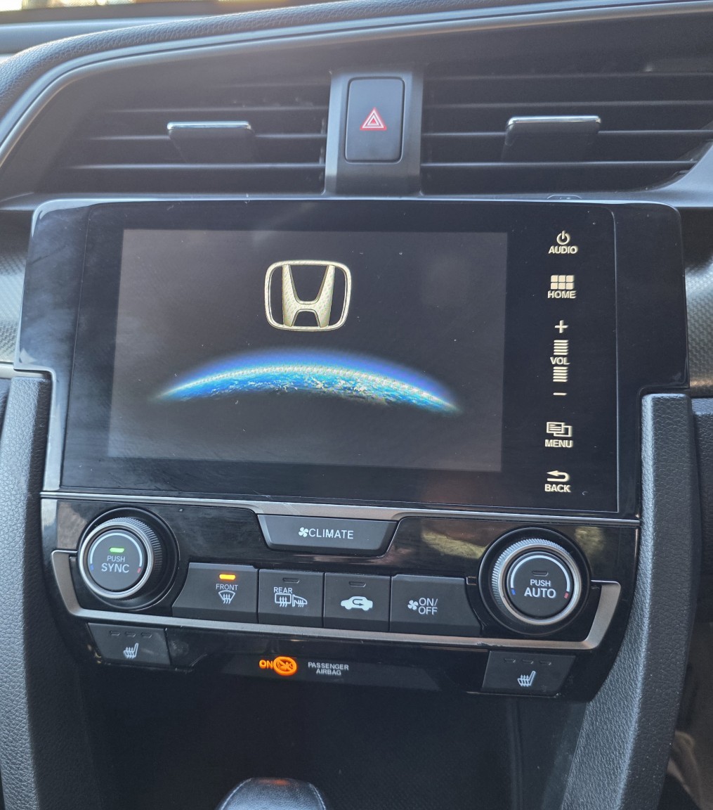 Used Honda Civic 2018 for sale - 77562548: Photo 9