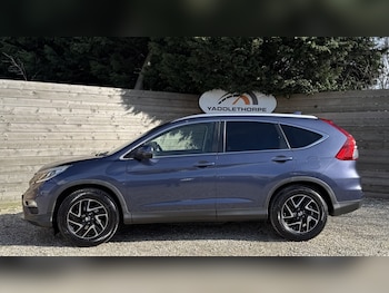 Used Honda CR-V 2017 for sale - 78011286: Photo