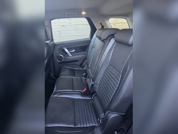 Used Land Rover Discovery Sport 2019 for sale - 78553297: Photo