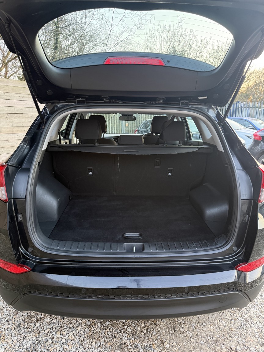 Used Hyundai TUCSON 2017 for sale - 77758998: Photo 8