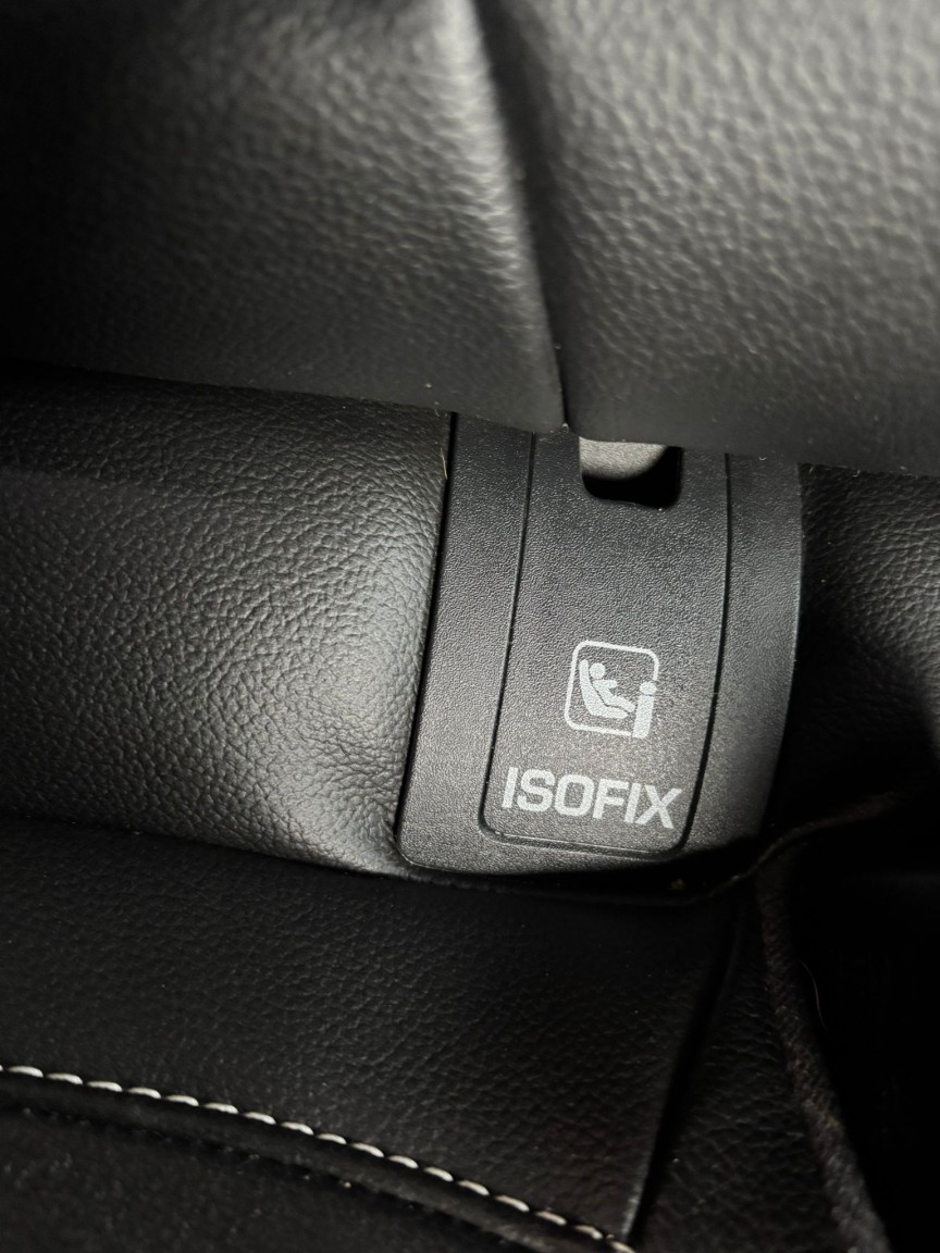 Used Jaguar XE 2016 for sale - 76670767: Photo 12