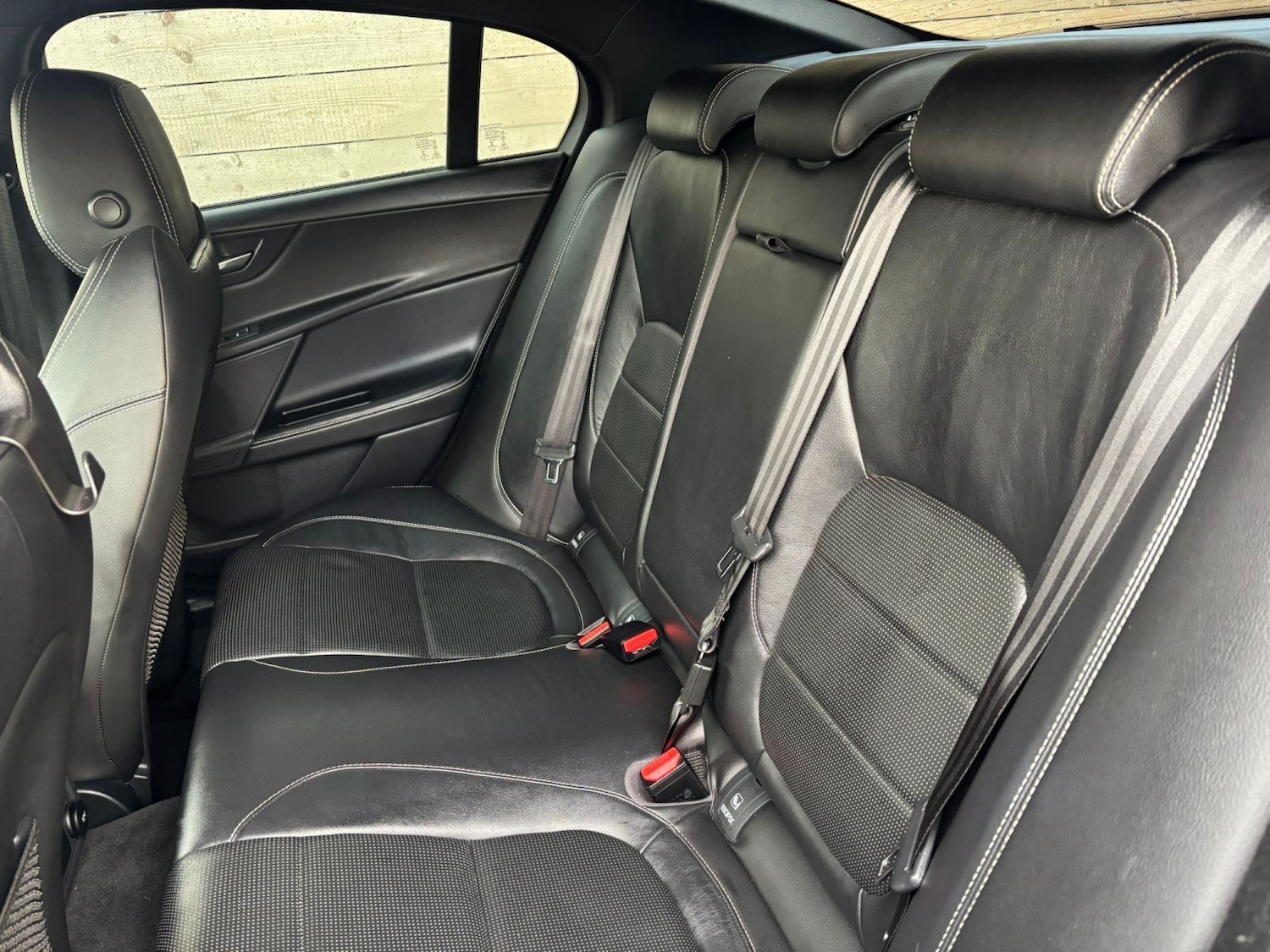 Used Jaguar XE 2016 for sale - 76670767: Photo 16