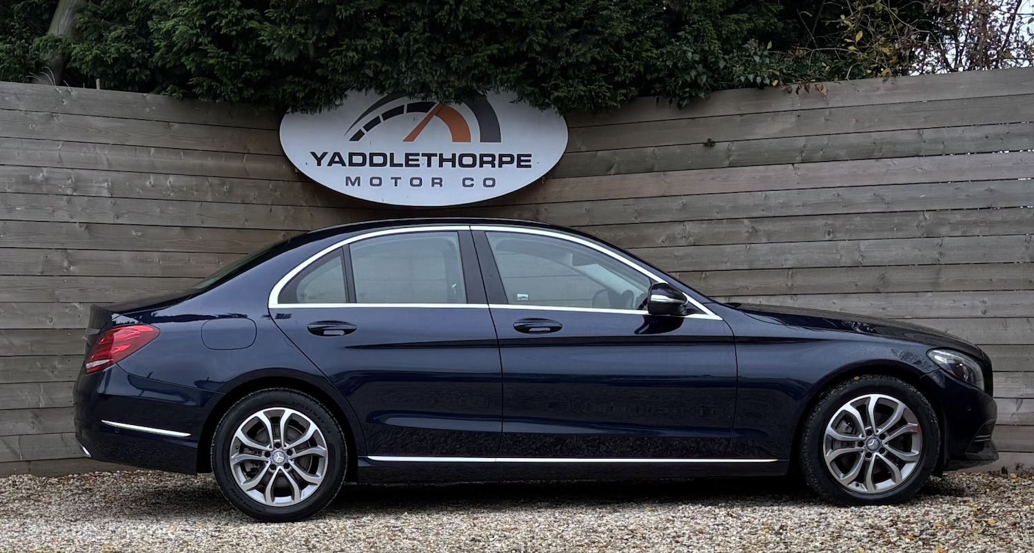 Used Mercedes-Benz C Class 2014 for sale - 76565178: Photo 2