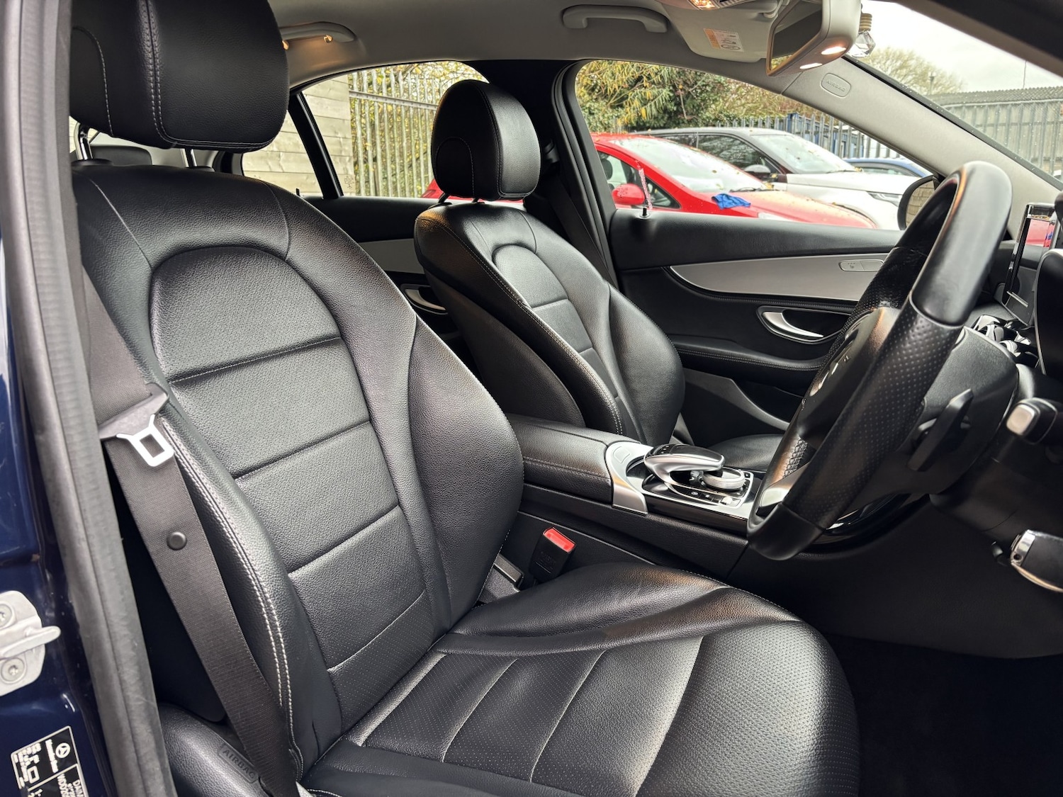 Used Mercedes-Benz C Class 2014 for sale - 76565178: Photo 6