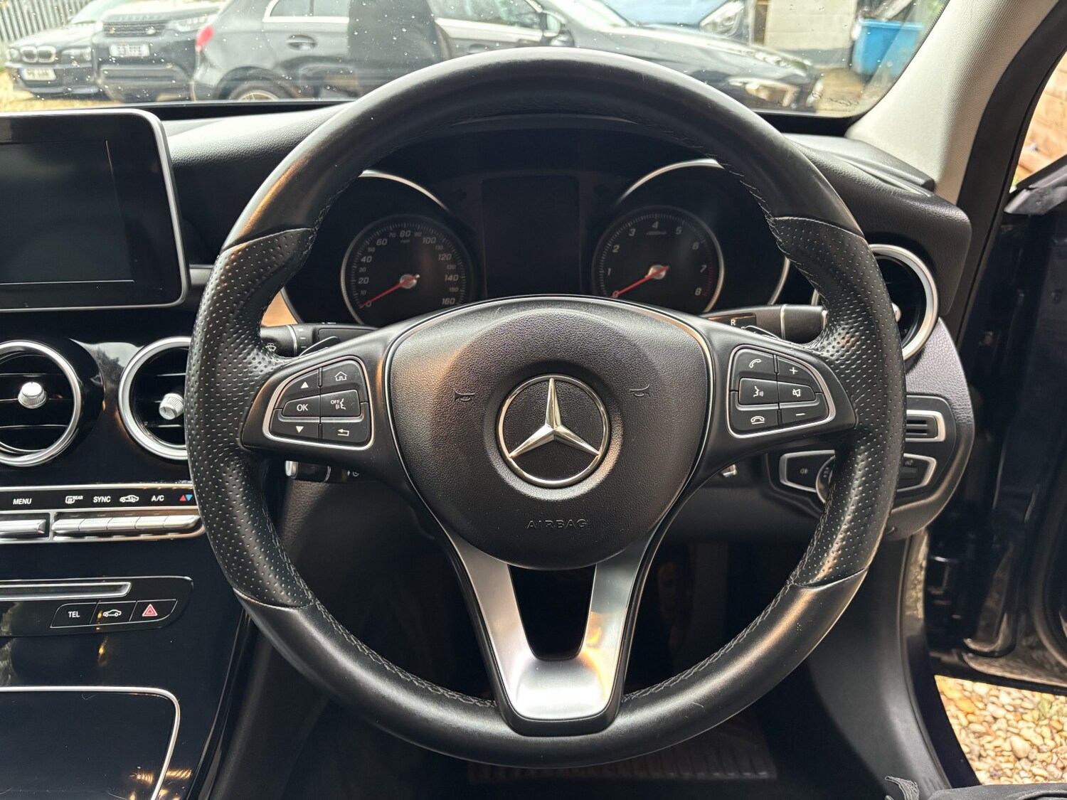 Used Mercedes-Benz C Class 2014 for sale - 76565178: Photo 7