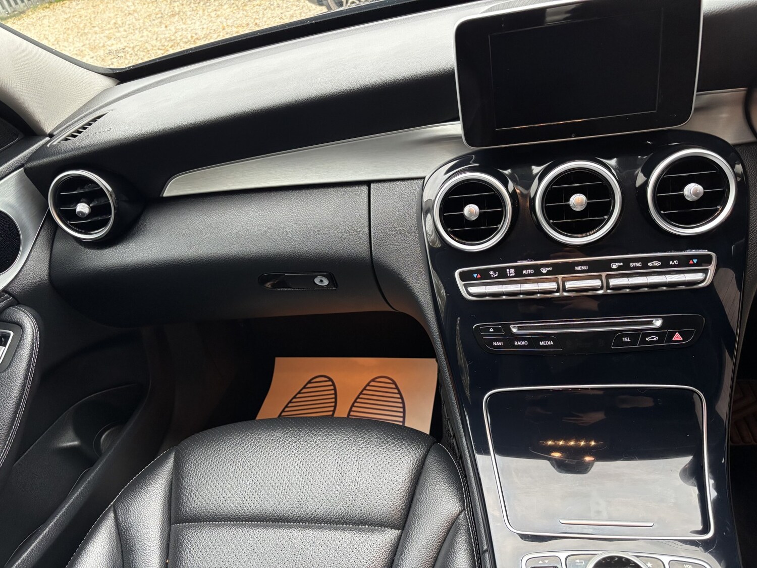 Used Mercedes-Benz C Class 2014 for sale - 76565178: Photo 8