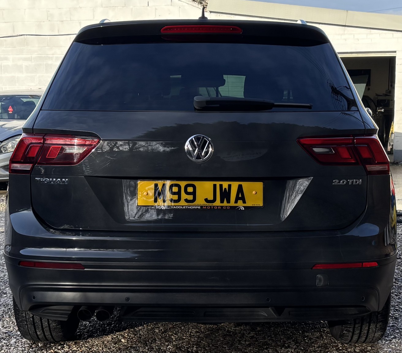 Used Volkswagen Tiguan 2017 for sale - 77400001: Photo 4